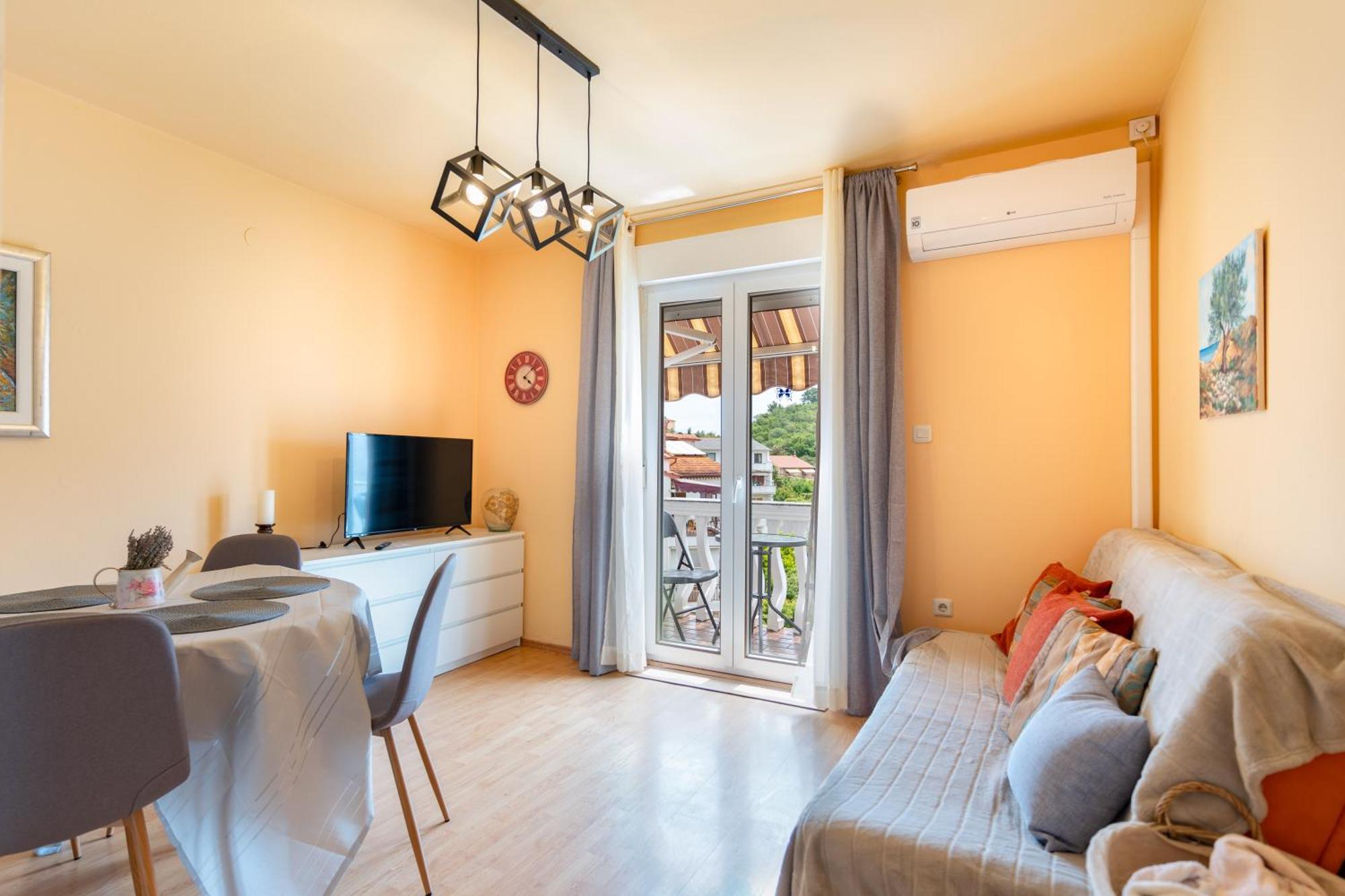 Guesthouse Mira Раб Стая снимка